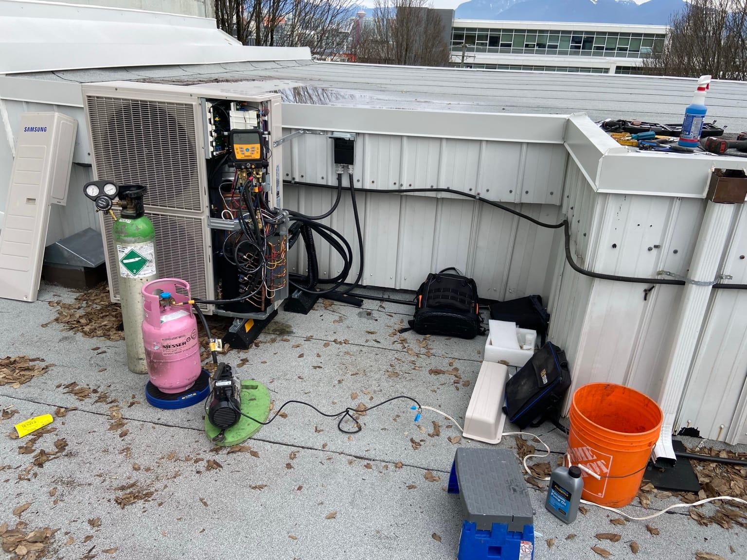 Samsung commercial rooftop heat pump commissioning in Metro Vancouver